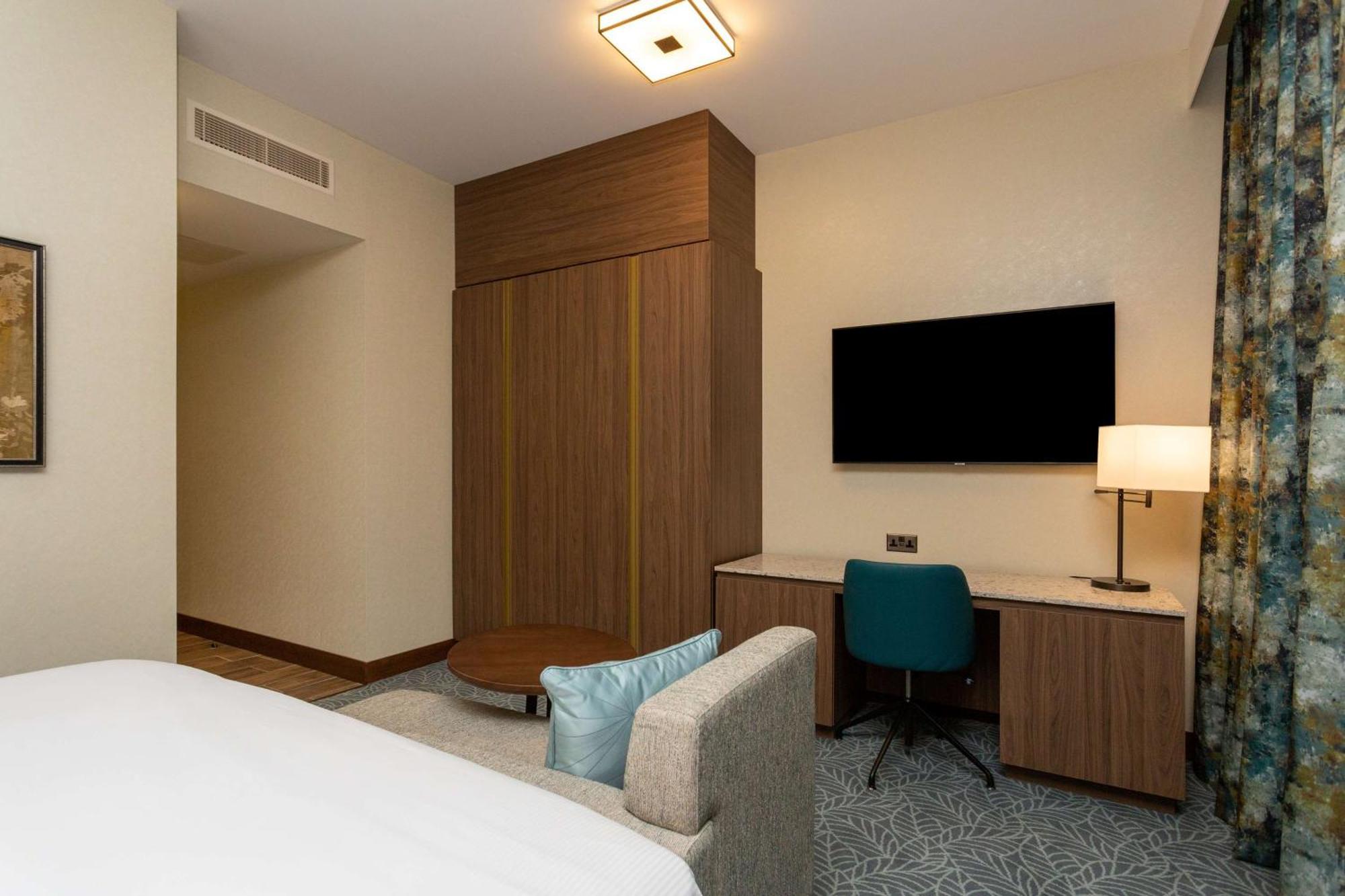 Doubletree By Hilton Hotel Nottingham - Gateway Dış mekan fotoğraf